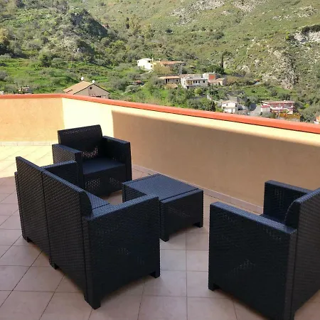 Nina * Taormina