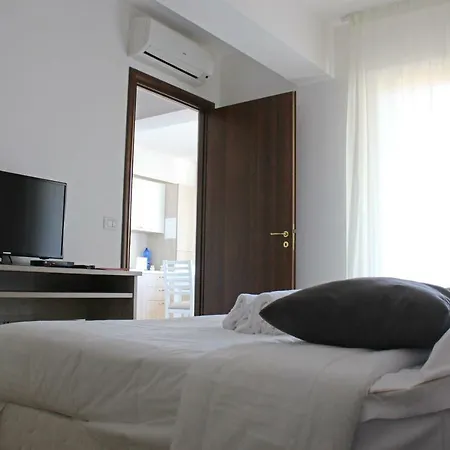 Nina Apartment *